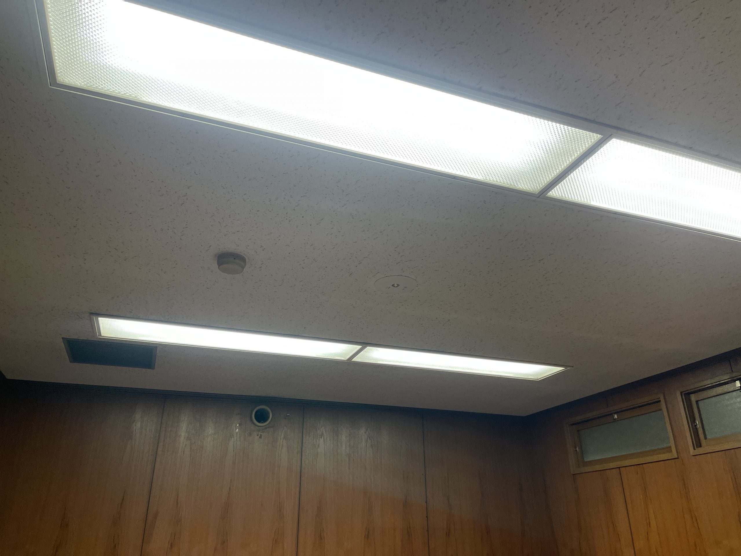 【名古屋市】事務所・会議室照明取替