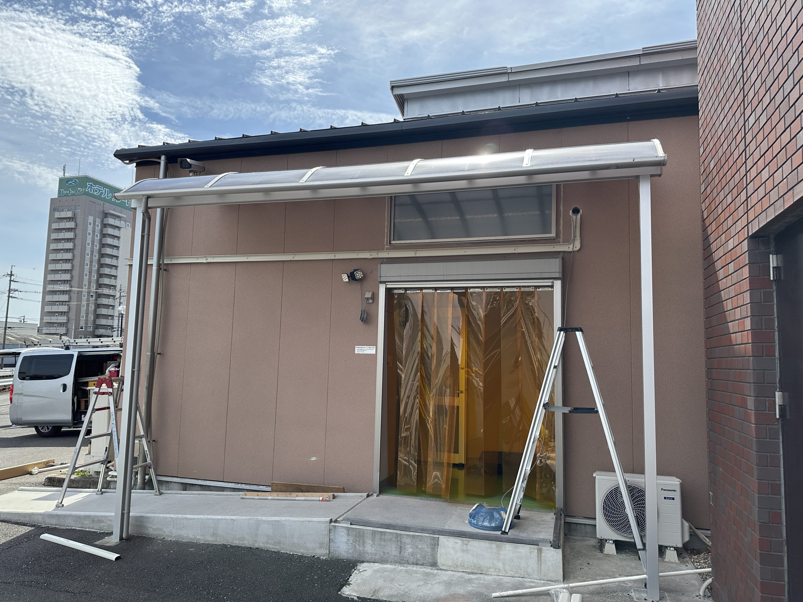 【岐阜県】某工場動力エアコン移設工事